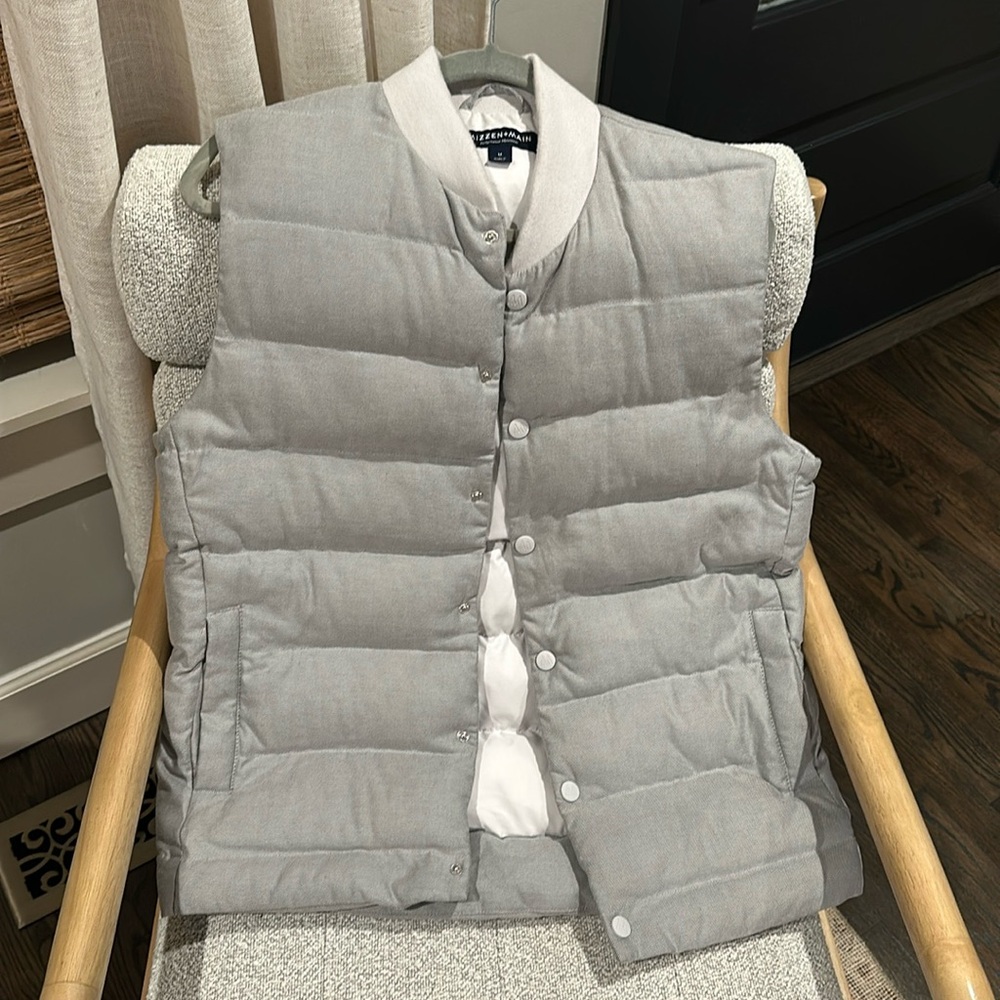 Size M - Gray - Mizzen & Main Vest
